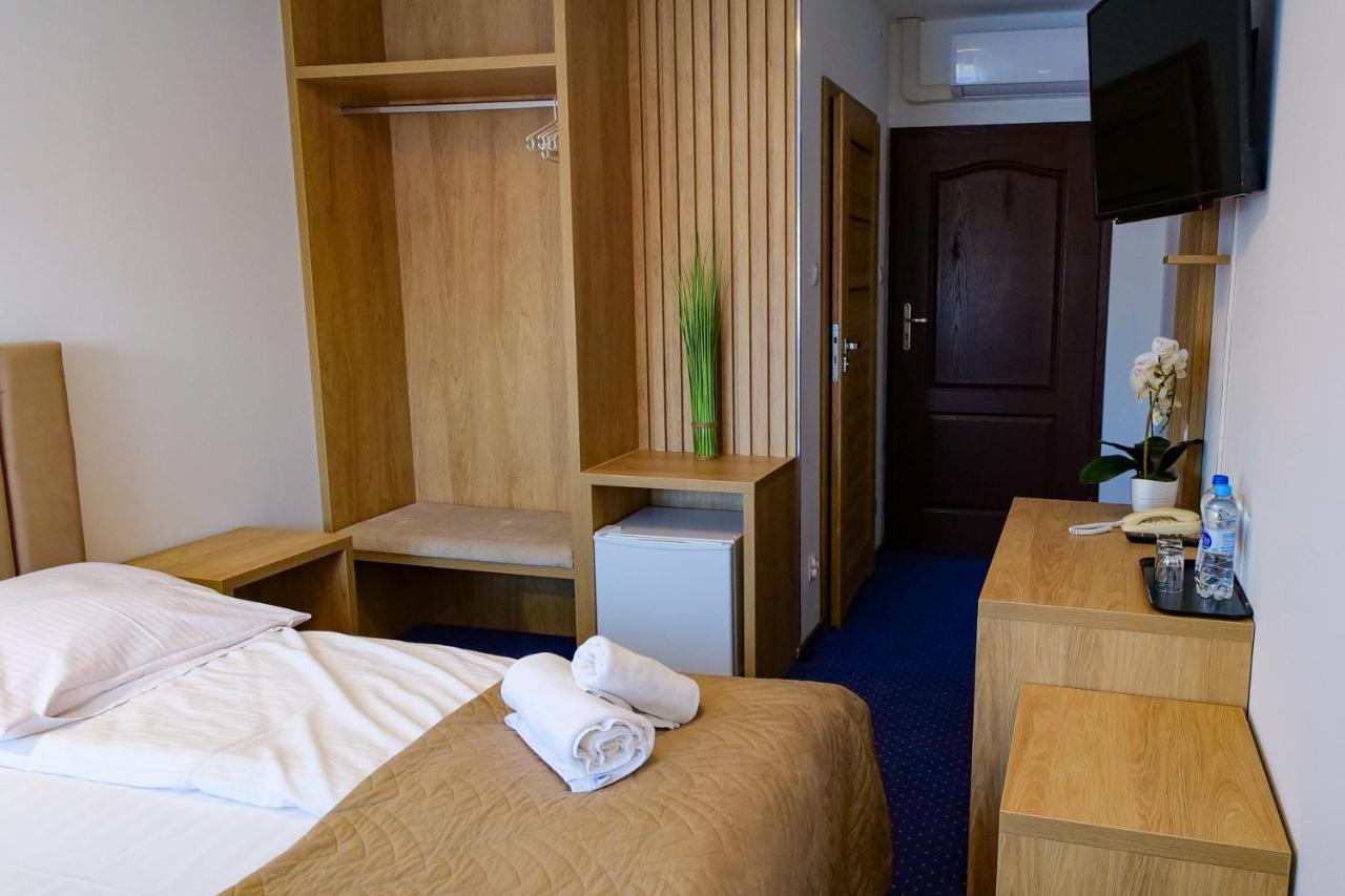 Hotel Duet Chełm Exteriör bild