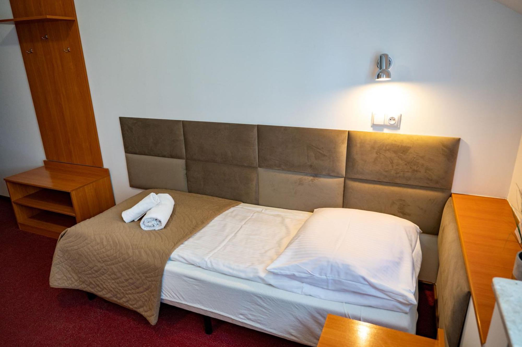 Hotel Duet Chełm Exteriör bild