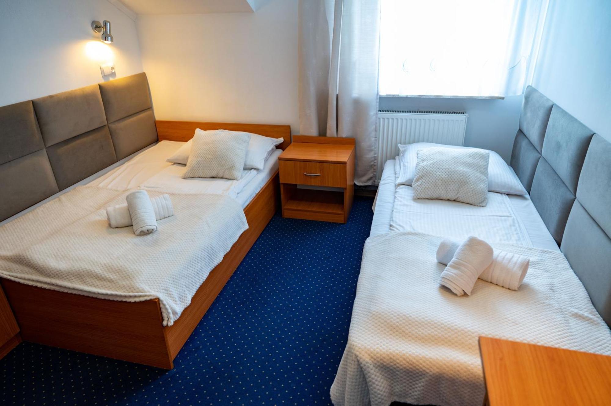 Hotel Duet Chełm Exteriör bild