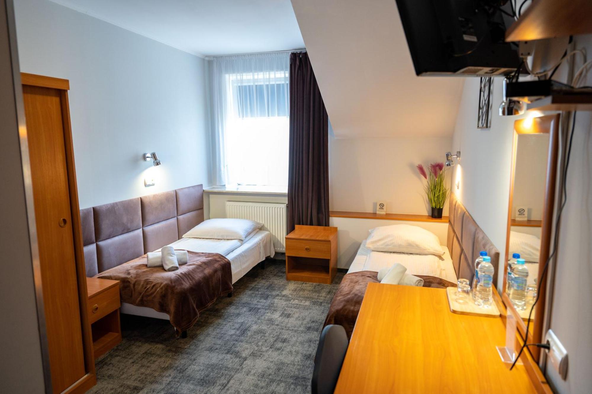 Hotel Duet Chełm Exteriör bild